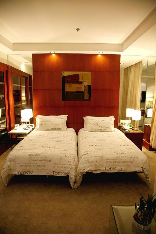 Yangtze River Tomolo Hotel - Jianghan Road Branch Wuhan Bilik gambar